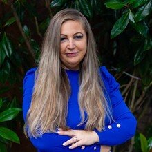 LENKA KREBESOVÁ - profilový obrázok